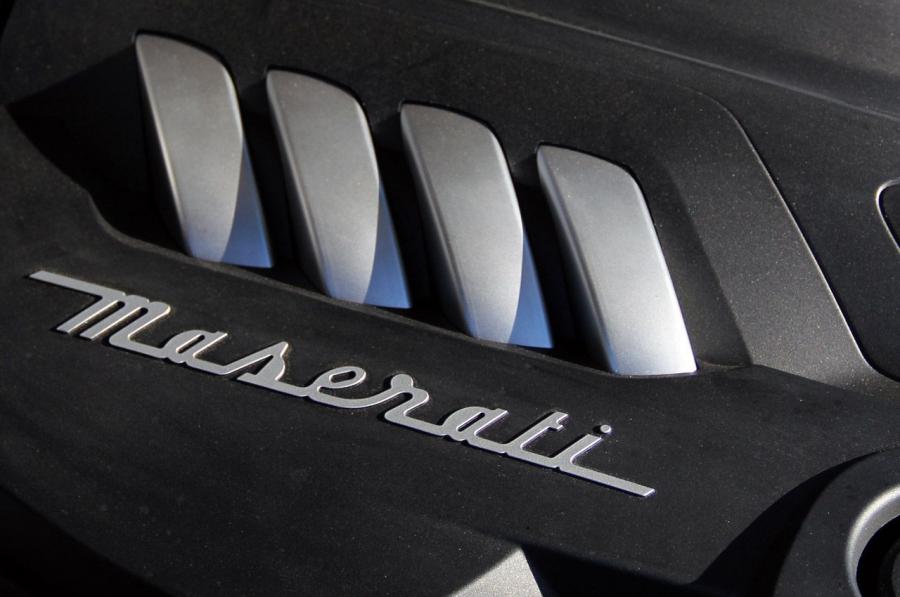 Maserati Quattroporte 2014 года  (фото 26 из 52)